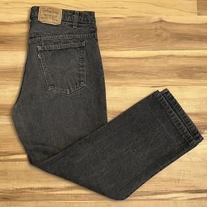 VTG Levi’s Jeans Red Tab 40509 0259 Actual Measurement 36”x27.5” Black Wash 509
